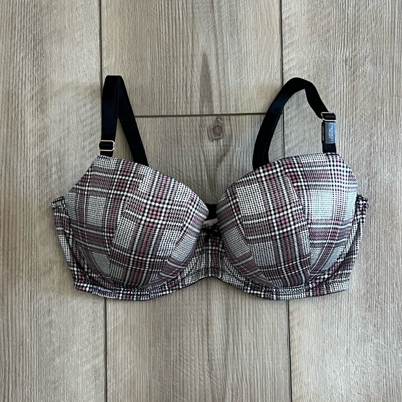 NWT - Victoria’s Secret - Dream Angels Bra - Picture 1 of 4